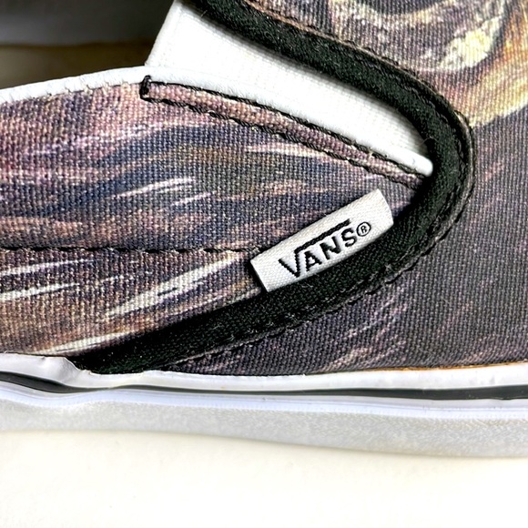 VANS•CLASSIC SLIP ON•WEREWOLF•WOLF DOG•MENS 11.5 - Picture 3 of 7